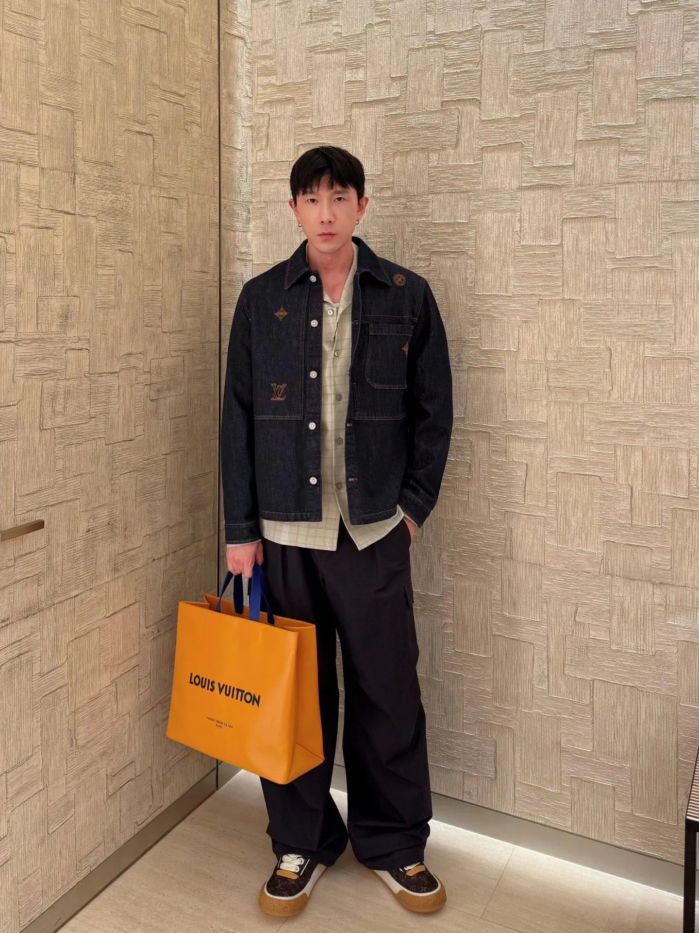Louis Vuitton/Louis Vuitton embroidered logo denim jacket